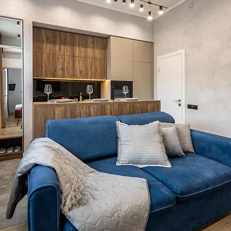 Apartamento з двома спальнями! центр! *