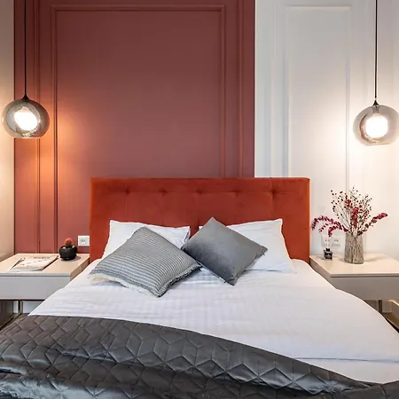 Appartement з двома спальнями! центр!