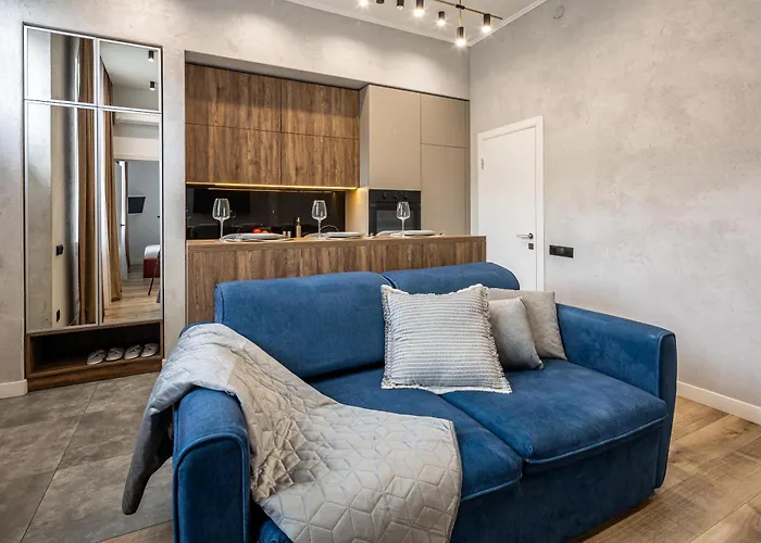 Apartmán з двома спальнями! центр! *